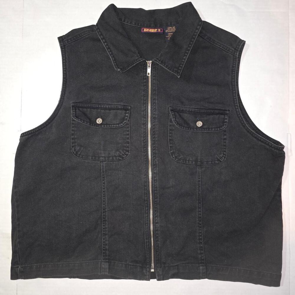 This is a 90s vintage Black Faded Glory Women's vest